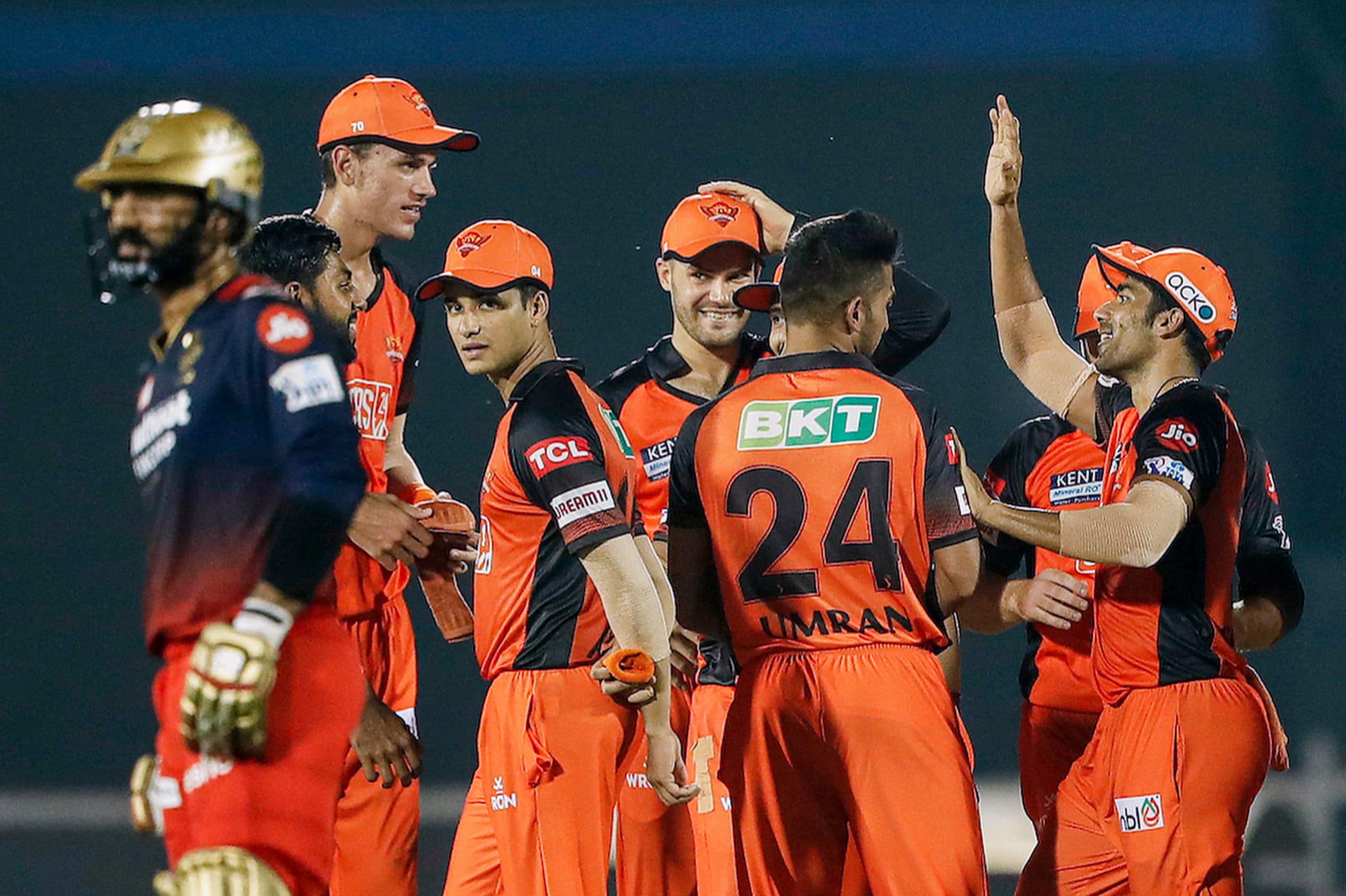 SRH vs RCB, IPL 2022: सनराइजर्स हैदराबाद और आरसीबी के मैच से पहले जानें दोनों टीमों की संभावित प्लेइंग XI