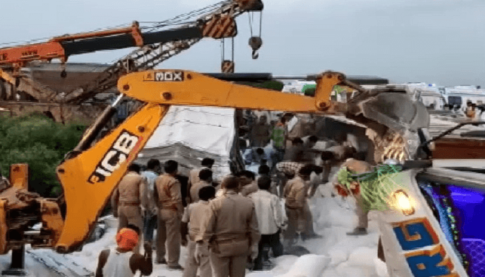 यूपी में दर्दनाक सड़क हादसा, राजस्थान से बिहार आ रहे 9 लोगों की हुई मौत