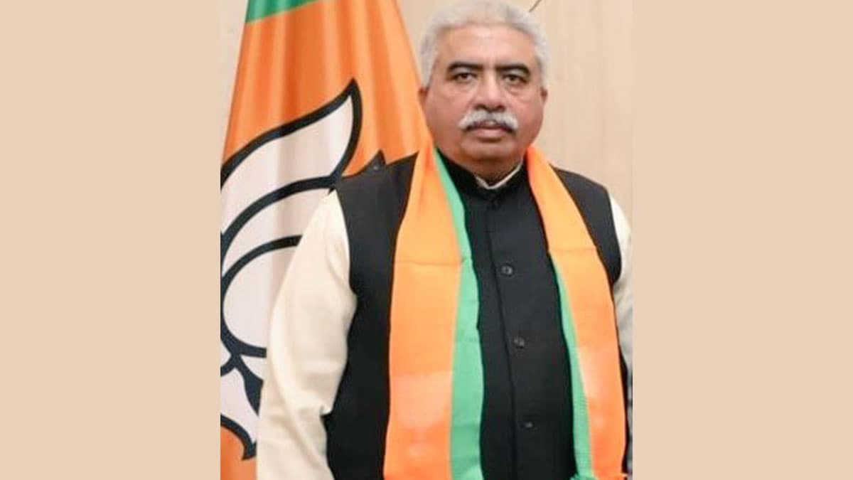 UP: योगी सरकार के मंत्री राकेश सचान गिट्टी चोरी के मामले में दोषी करार, सपा हुई भाजपा पर हमलावर