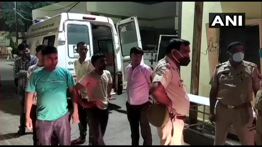 UP Accident : यूपी में बाराती बस का हुआ एक्सीडेंट, 7 की मौत,मची चीख पुकार