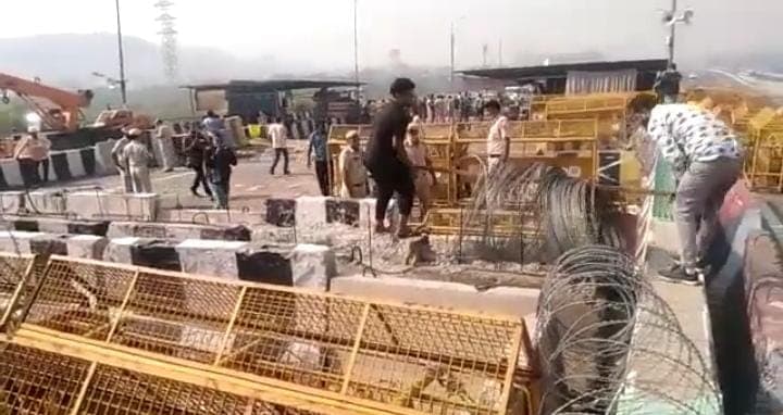 गाजीपुर बॉर्डर से बैरिकेड हटने के बाद यूपी के इन जिलों के लोगों को राहत, NH-9 और NH-24 खुला