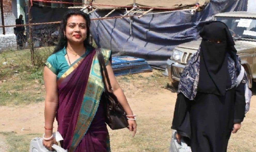 UP Chunav Live: यूपी एग्जिट पोल में भाजपा को बहुमत का अनुमान, देखें किस सर्वे में कौन आगे?