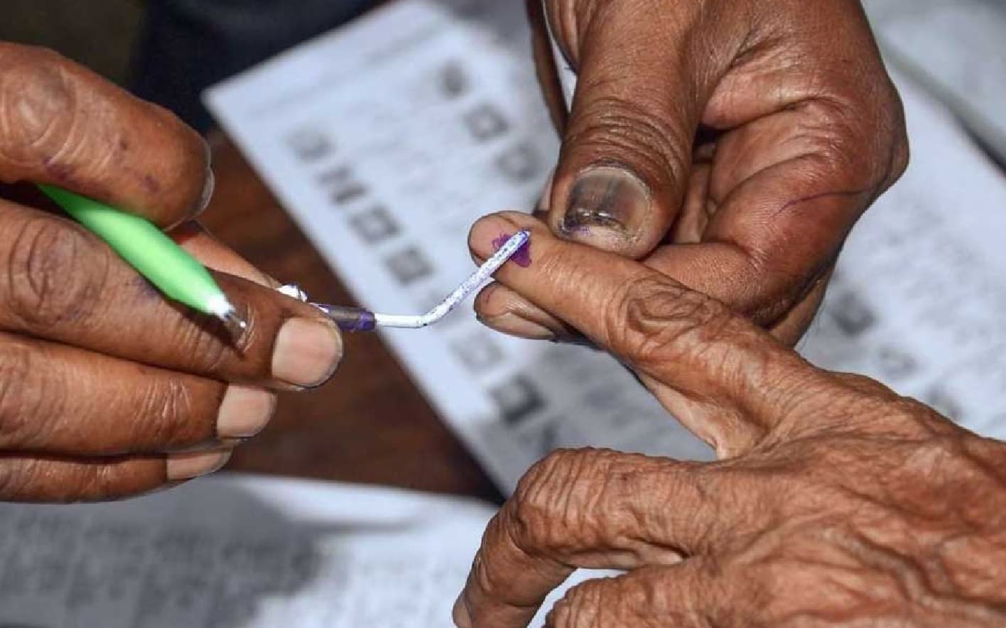 UP Panchayat Chunav 2021 : आरक्षण सूची जारी होने के साथ ही यूपी में दंगल शुरू , देखें कौन सीट किसके लिए है रिजर्व