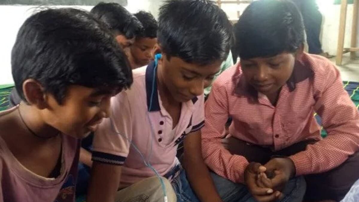 Gorakhpur News: यूपी के प्राथमिक और उच्च प्राथमिक स्कूलों में बच्चों की उपस्थिति बढ़ाने को चलेगा अभियान