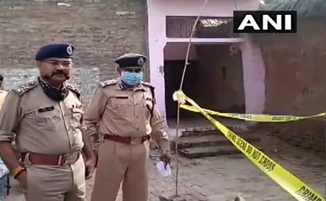 अखिलेश-प्रियंका पुलिस हिरासत में, लखीमपुर खीरी में किसानों की मौत के बाद सड़कों पर विपक्षी नेता