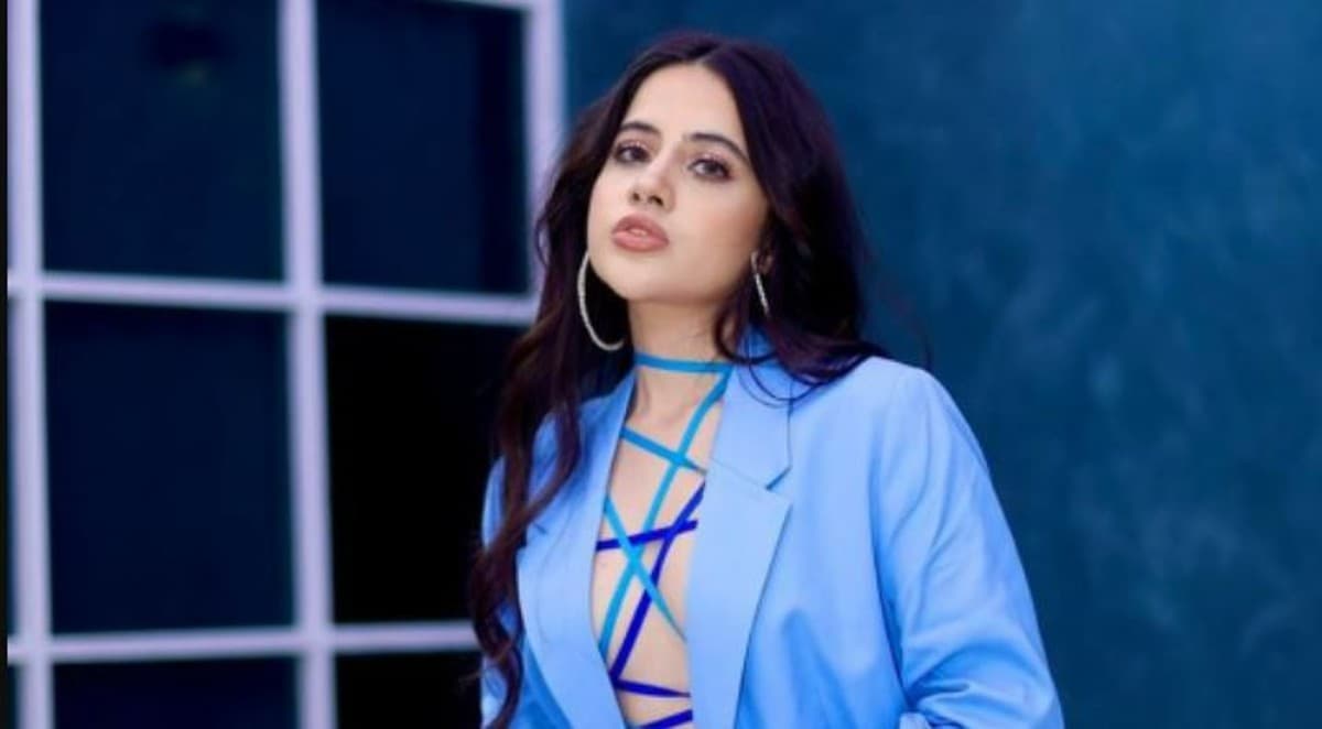 उर्फी जावेद की पहली कमाई कितनी थी? एक्ट्रेस ने खुद किया खुलासा