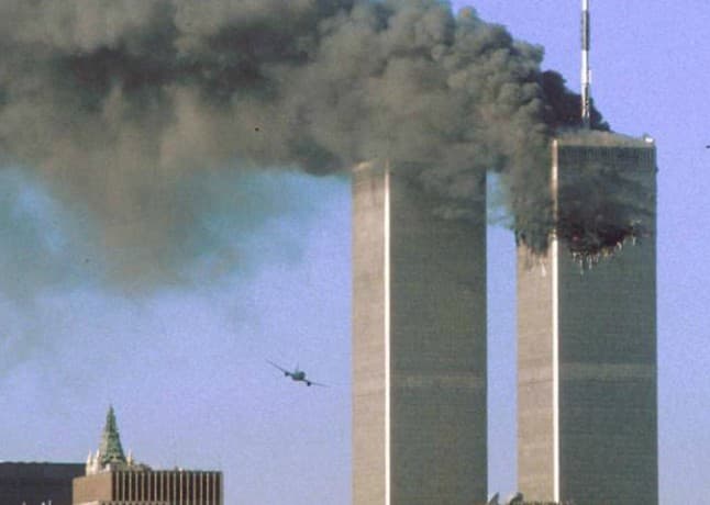 अमेरिका 9/11 हमले की तस्वीर वाले व्यक्ति की कोविड-19 से मौत