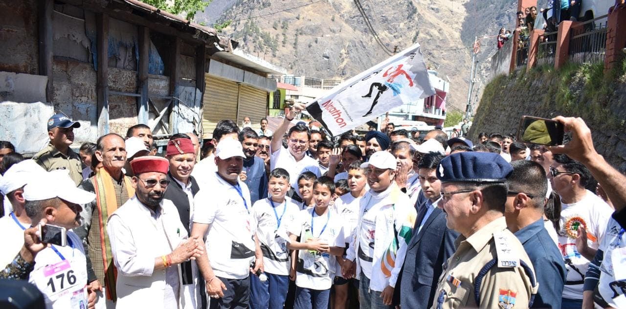 उत्तराखंड : जोशीमठ में शुरू हुई दो दिवसीय औली मैराथन प्रतियोगिता, देश 300 से अधिक एथलीट पहुंचे