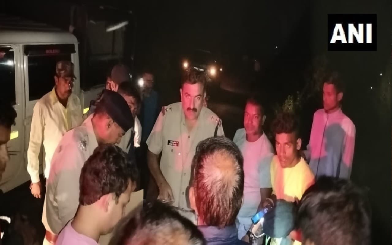 Uttarakhand में बड़ा हादसा, 45-50 लोगों से भरी बस गहरी खाई में गिरी, 6 घायलों को पहुंचाया गया अस्पताल