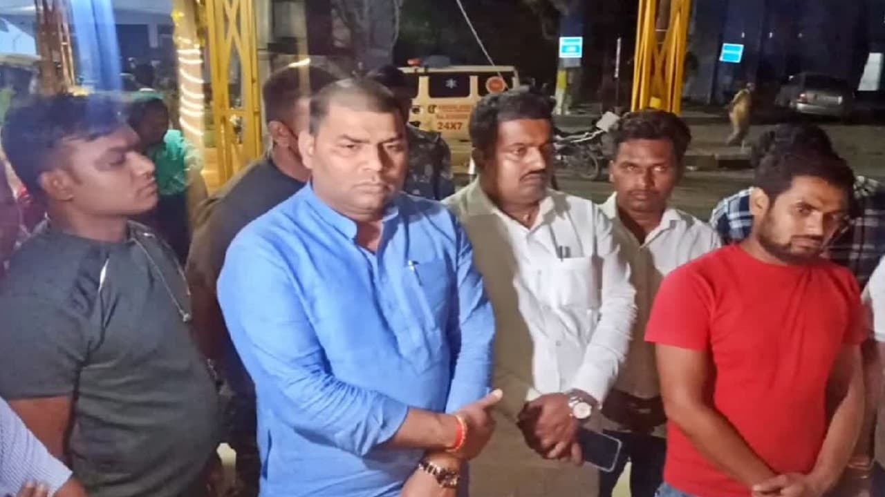 बिहार: सनकी ने पत्नी व दो बेटियों को गड़ासे से काटकर मार डाला, वैशाली में नशे की लत ने पूरे परिवार को उजाड़ा