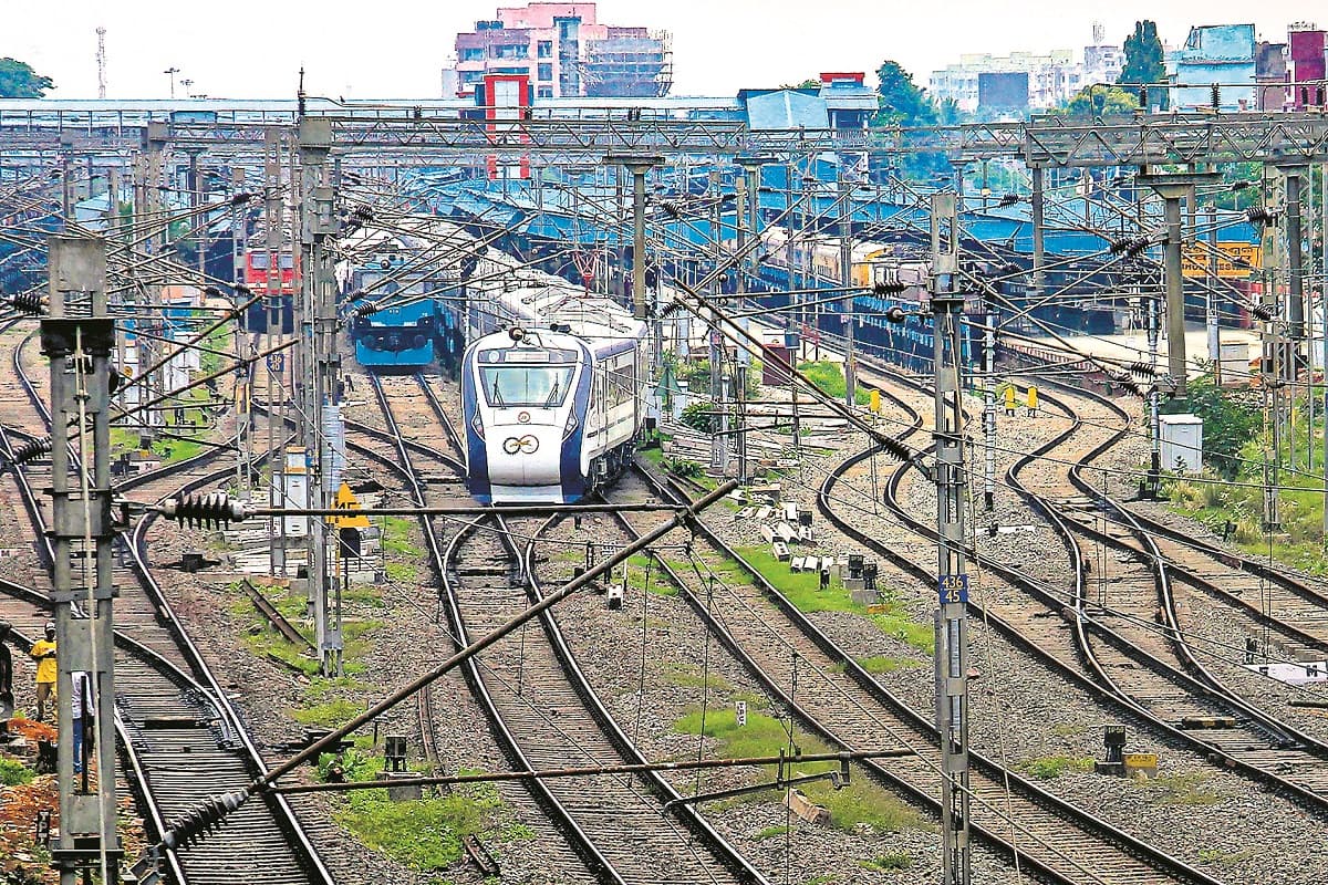 वंदे भारत एक्सप्रेस छह घंटे में हावड़ा से पहुंची पुरी, पहला ट्रायल सफल