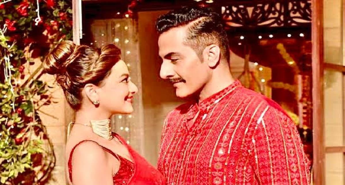 Anupamaa: काव्या और वनराज को साथ में देखकर मालविका का हुआ बुरा हाल! कमेंट में लिख दी ये बात