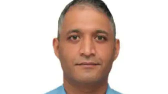 CDS Bipin Rawat Helicopter Crash: ग्रुप कैप्टन वरुण सिंह कौन हैं, जो हादसे में एकमात्र जीवित बचे हैं?