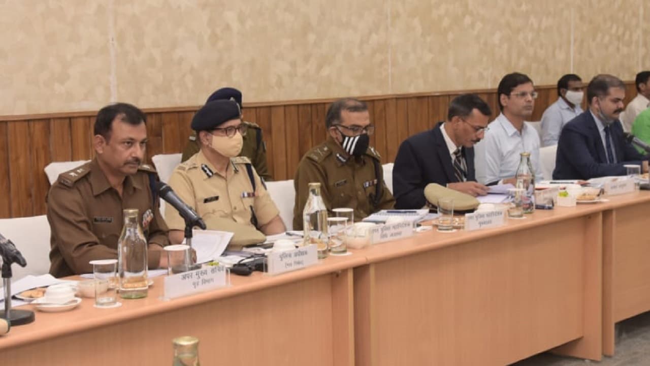 बिहार: शराब के पैसे से मालामाल हुए अफसरों पर सरकार की नजर, एजेंसियां गुपचुप तरीके से करेगी जांच