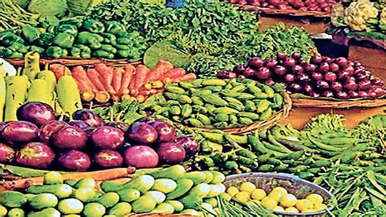 बिहार में बिक रहा 120 रुपए किलो देहरादून का मटर, नासिक की फूलगोभी मिल रही 40 रुपए प्रति पीस
