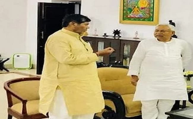 बिहार को विशेष राज्य का दर्जा दिलाने की मांग में सीएम नीतीश को पशुपति पारस का साथ, जानें क्या कहा...