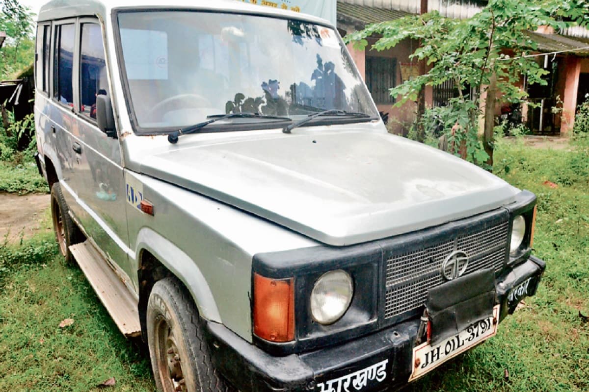 Jharkhand News: देवघर में स्वास्थ्य विभाग के 11 वाहन हो गये कबाड़, MVI ने दिया ये निर्देश