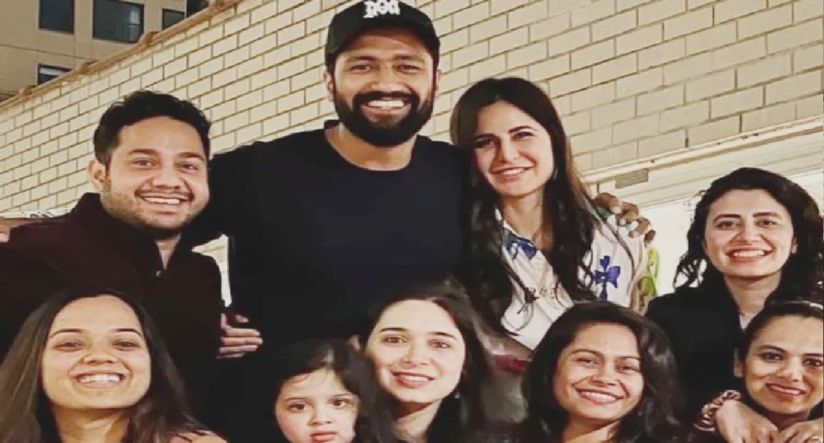 विक्की कौशल ने न्यूयॉर्क से शेयर की जन्मदिन सेलिब्रेशन की फोटो, हबी के लिए बर्थडे सॉन्ग गाते दिखी कैटरीना