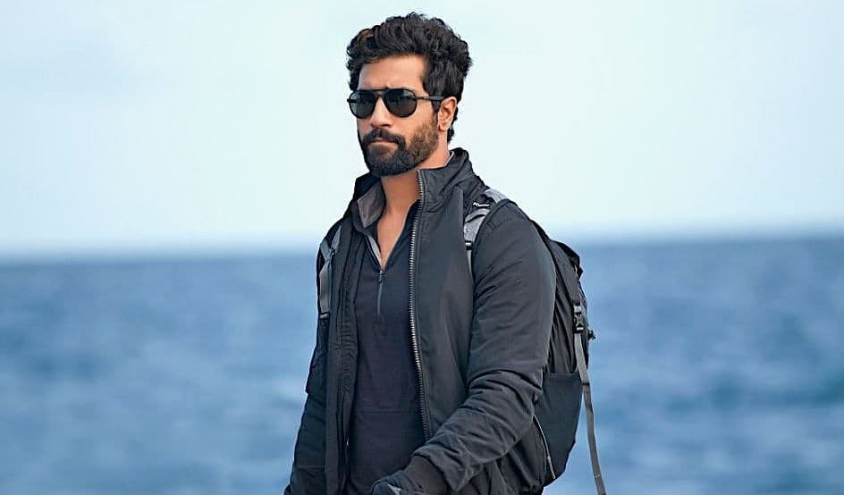 Vicky Kaushal पर लगा था बाइक नंबर चुराने का इल्जाम, पुलिस ने दी क्लीन चिट, कहा- गलतफहमी हुई