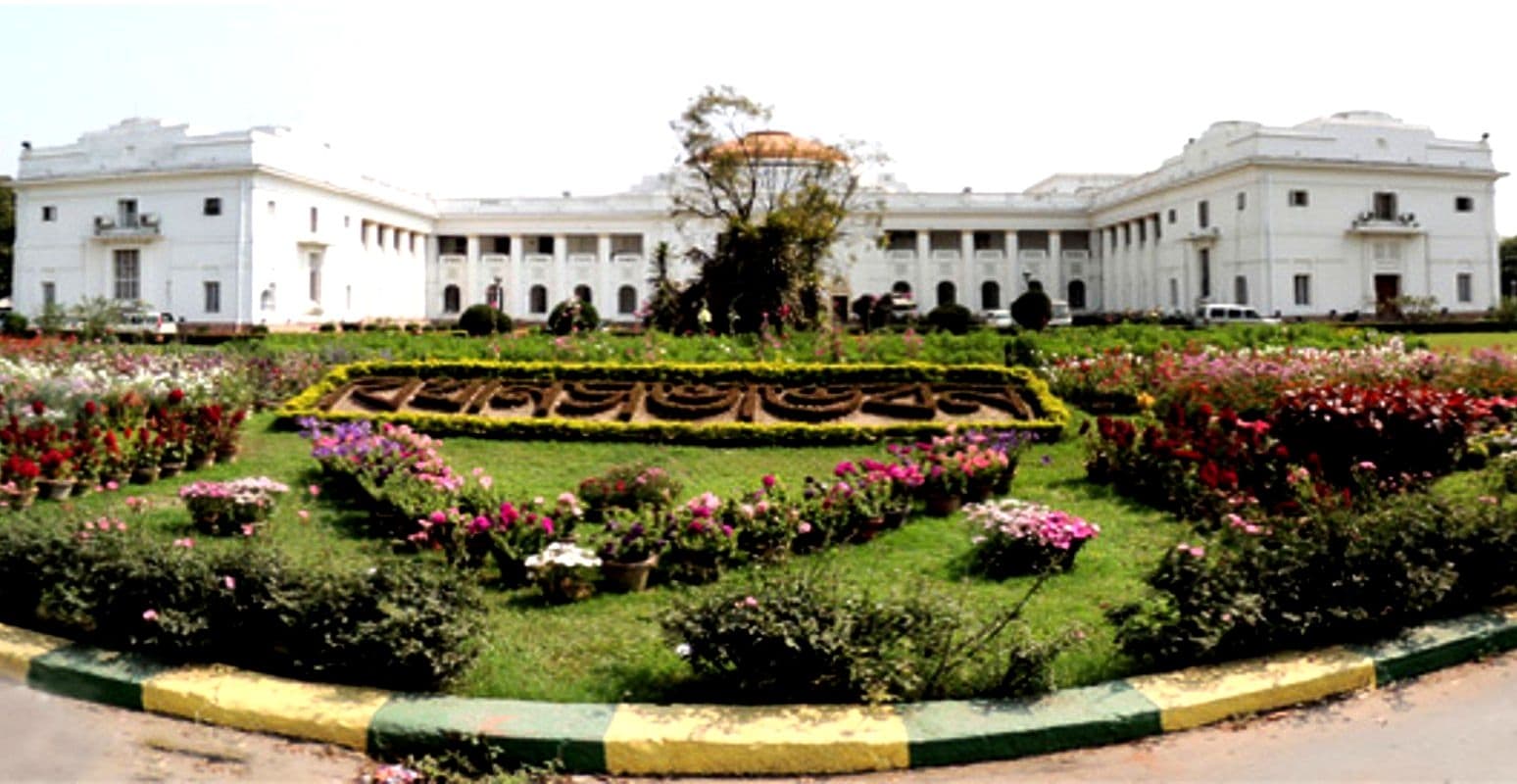 पंचायत चुनाव से पहले बंगाल विधानसभा में पारित हुआ सारी और सरना धर्म कोड काे मान्यता देने का प्रस्ताव