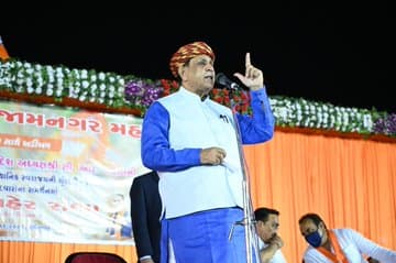 Vijay Rupani Health Updates : गुजरात के सीएम विजय रूपाणी कोरोना संक्रमित, मंच पर हुए थे बेहोश, पीएम मोदी ने किया फोन