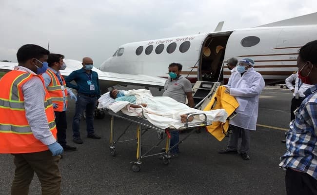 बिहार सरकार में मंत्री विनोद कुमार सिंह एयर एंबुलेंस से दिल्ली रवाना, कोरोना से ठीक होने के बाद ब्रेन हेमरेज का चल रहा था इलाज