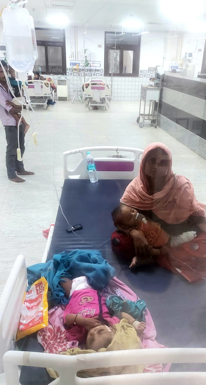 Viral fever in Bihar:  गोपालगंज में 100 से ज्‍यादा बच्‍चे बीमार, अब तक 3 की मौत, अस्पताल में बेड फुल