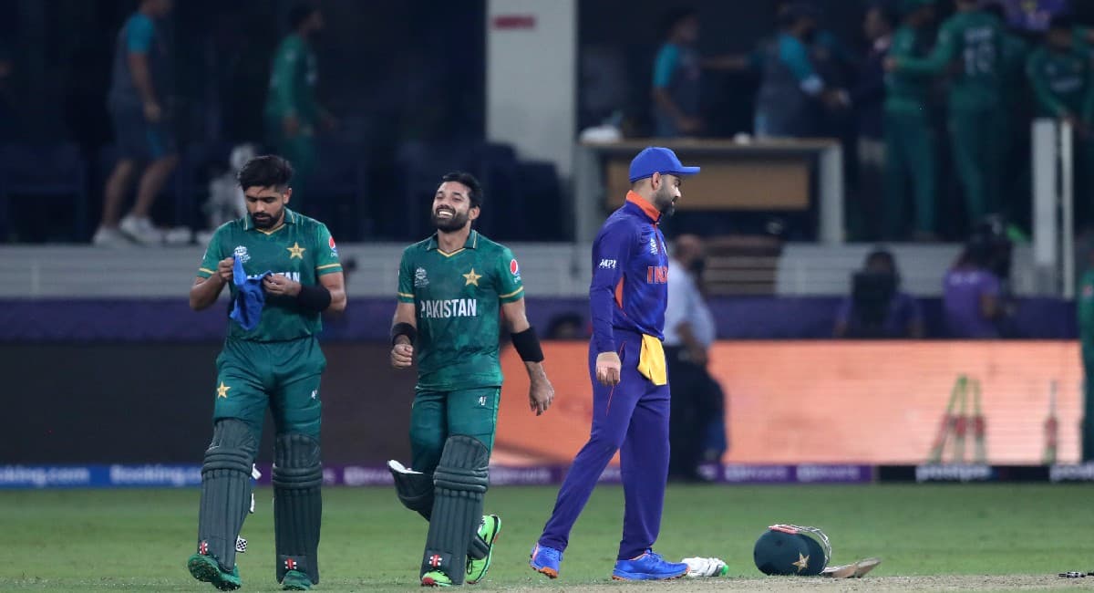 Ind vs Pak : पाकिस्तान के हाथों मिली करारी हार के बाद कैप्टन विराट कोहली ने कही ये बात