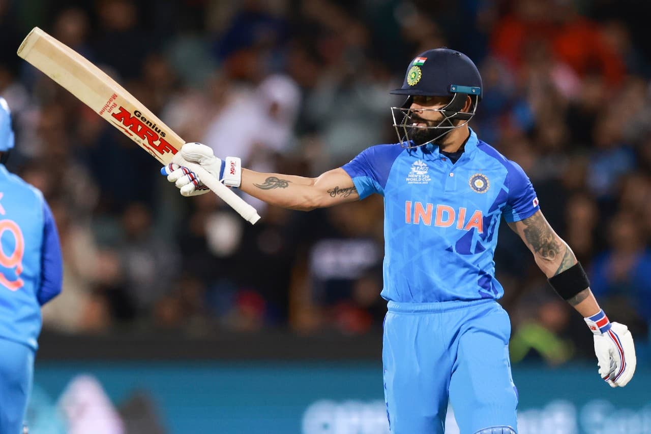 T20 World Cup: विराट कोहली ने चार में से तीन मुकाबलों में जड़ा नाबाद अर्धशतक, बने टॉप स्कोरर T20 World Cup: विराट कोहली ने चार में से तीन मुकाबलों में जड़ा नाबाद अर्धशतक, बने टॉप स्कोरर