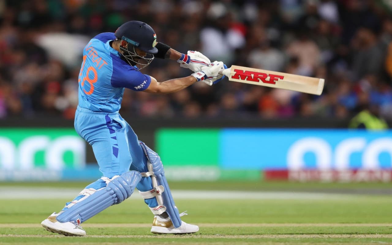 टी20 वर्ल्ड कप 2022: Virat Kohli ने बनाया विश्व रिकॉर्ड, सबसे ज्यादा रन बनाने वाले बल्लेबाज बने टी20 वर्ल्ड कप 2022: Virat Kohli ने बनाया विश्व रिकॉर्ड, सबसे ज्यादा रन बनाने वाले बल्लेबाज बने