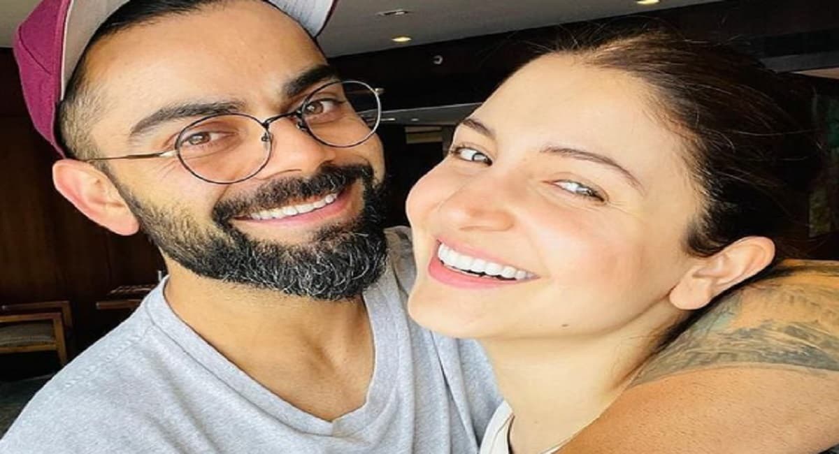 Virat Kohli New Look: विराट कोहली का पंजाबी अवतार, अनुष्का शर्मा के साथ सरदार लुक में आये नजर Virat Kohli New Look: विराट कोहली का पंजाबी अवतार, अनुष्का शर्मा के साथ सरदार लुक में आये नजर