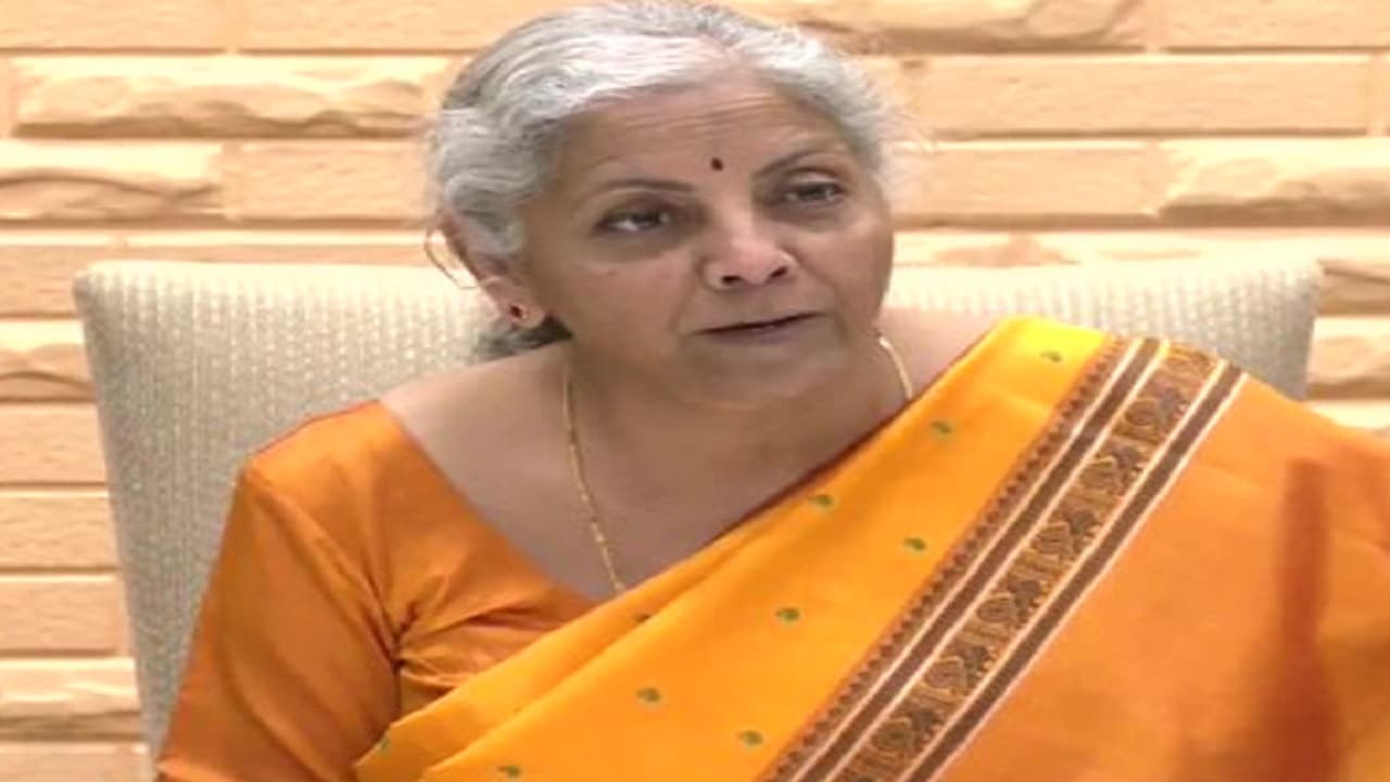 Adani-Hindenburg Case में SC की चिंता पर बोलीं वित्तमंत्री निर्मला सीतारमण, भारत के नियामक बहुत अनुभवी