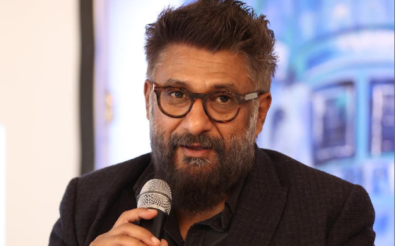 विवेक अग्निहोत्री का शॉकिंग स्टेटमेंट, बोले- बॉलीवुड स्टार्स के पास नहीं है रीढ़, वे सिर्फ ब्रांड्स के...