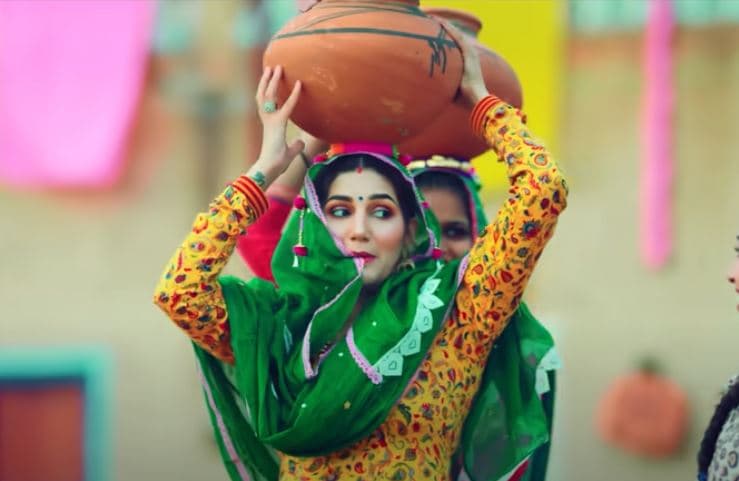 Sapna Choudhary Song: सपना चौधरी का 'पानी छलके' गाना सोशल मीडिया पर हुआ वायरल, 1 करोड़ से ज्यादा व्यूज