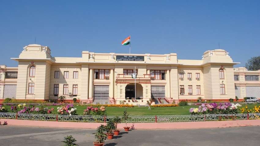 Bihar News: नीतीश कैबिनेट में 93 प्रतिशत मंत्री करोड़पति, मेवालाल सबसे ज्यादा रईस, ये मंत्री हैं कर्ज में डूबे