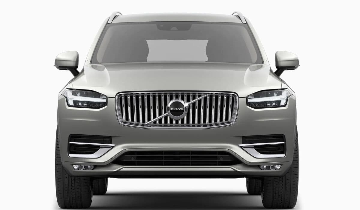Price Hike: 3 लाख रुपये तक महंगी हो गई Volvo की कार