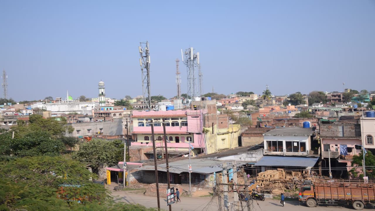 बदल रहा है धनबाद का वासेपुर, दो दशक पहले नहीं था शिक्षा के प्रति आकर्षण लेकिन अब कायम कर रहें नयी मिसाल