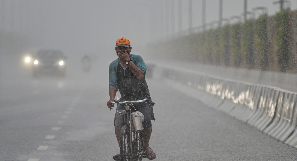 Rain Alert : देश के इन राज्यों में होगी भारी बारिश, जानें आज आपके इलाके में कैसा रहेगा मौसम