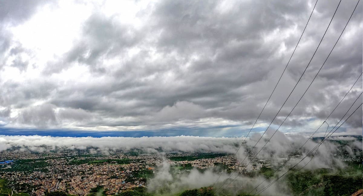Weather Forecast : दिल्ली की हवा ‘जहरीली’, जानें बिहार, झारखंड और यूपी में कैसा रहेगा मौसम