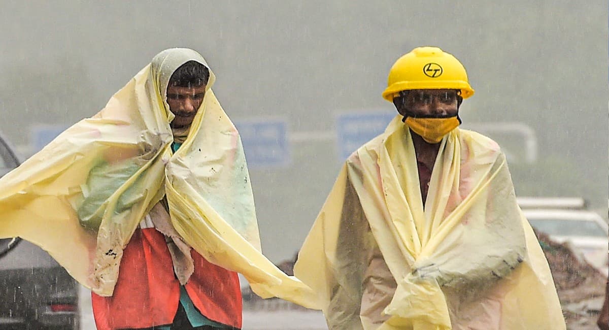 Weather Forecast : बंगाल की खाड़ी में कम दवाब का क्षेत्र, यहां होगी भारी बारिश, जानिए अपने इलाके का मौसम