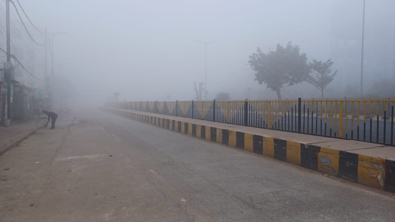 Weather Forecast: अमेरिका में बर्फीला तूफान, 30 मिनट में 40 डिग्री तक गिरा तापमान, 3 हजार किमी तक बर्फ