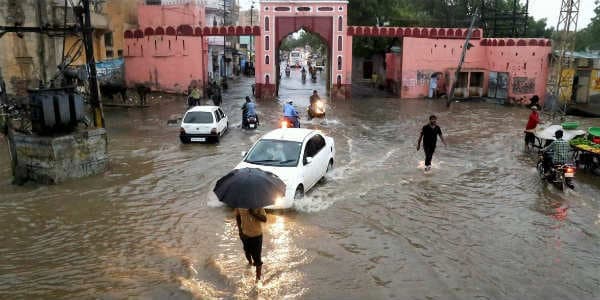 उत्तर भारत के कई इलाकों में बारिश से तबाही का मंजर, तस्वीरों में देखें हाल...