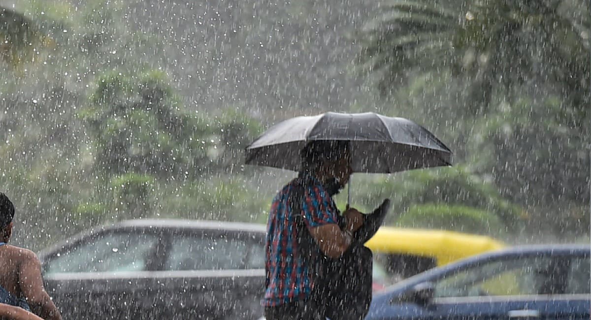 Weather Forecast : इन राज्यों में होगी भारी बारिश, दिल्ली को मिलेगी उमस से राहत, जानें आज कैसा रहेगा मौसम
