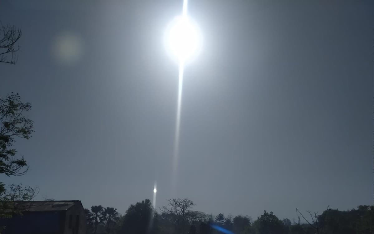 Weather Forecast: गुजरात में लू का अलर्ट, उत्तर भारत में और बढ़ेगा पारा, जानें आपके शहर में मौसम का हाल