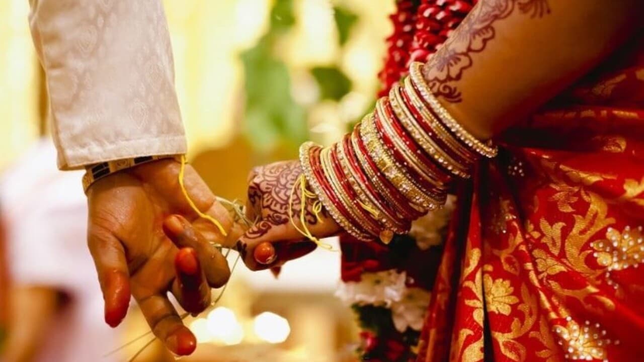 Wedding Season: भारत में 22 दिनों में होने वाली है 38 लाख शादियां! बाजार में जमकर होगी रुपयों की बारिश