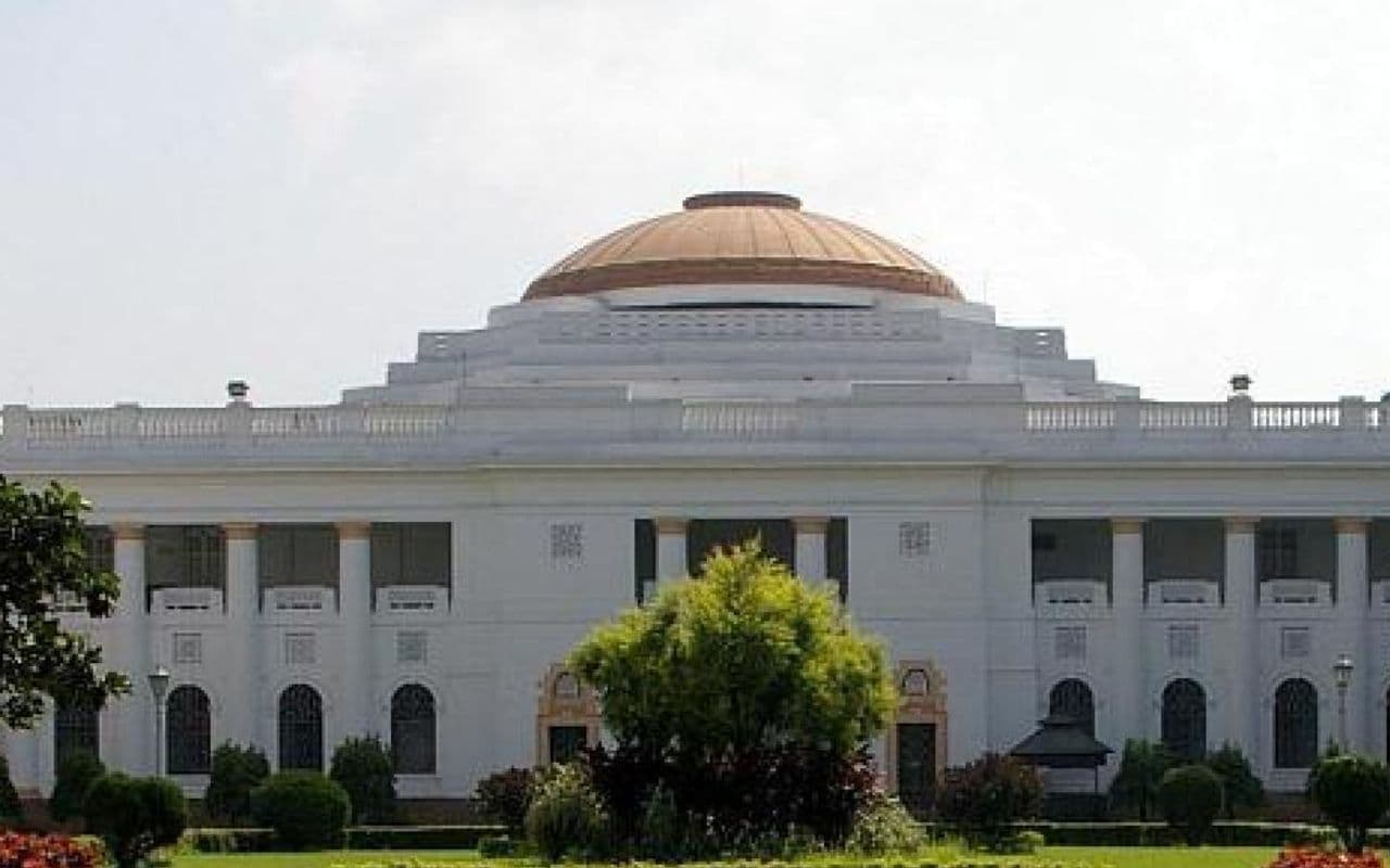 मात्र 15 मिनट तक चला विधानसभा का विशेष सत्र, मंत्रियों व विधायकों के वेतन वृद्धि पर नहीं हुई चर्चा