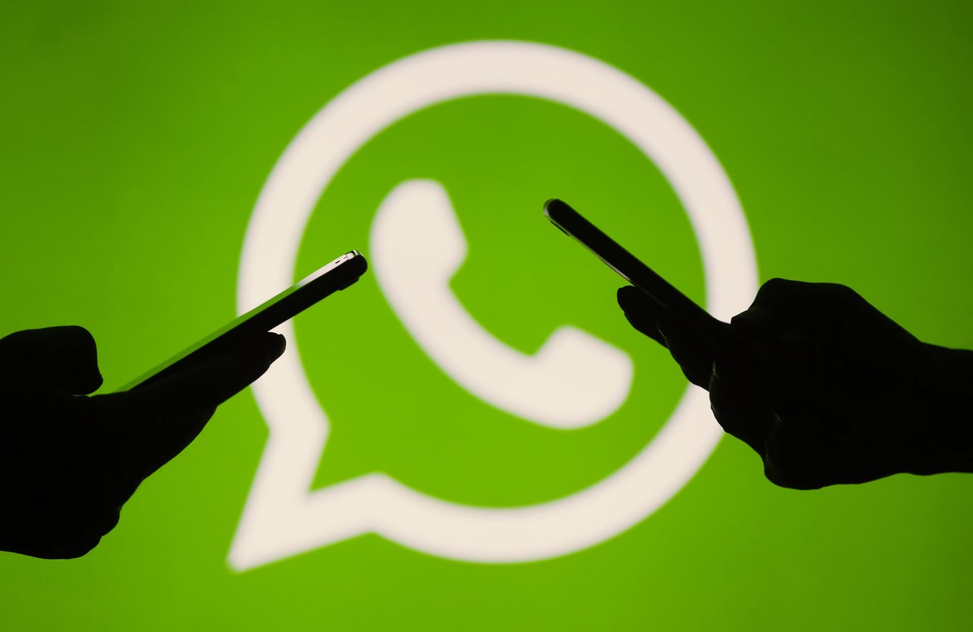 WhatsApp Tricks: मोबाइल में डेटा कम है? टेंशन न लें, इस तरह व्हाट्सएप पर इंटरनेट को करें बंद WhatsApp Tricks: मोबाइल में डेटा कम है? टेंशन न लें, इस तरह व्हाट्सएप पर इंटरनेट को करें बंद