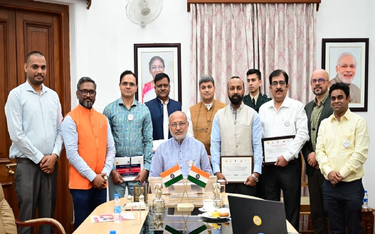 झारखंड : प्रधानमंत्री टीबी मुक्त भारत अभियान की राजभवन में समीक्षा कर क्या बोले राज्यपाल सीपी राधाकृष्णन ?