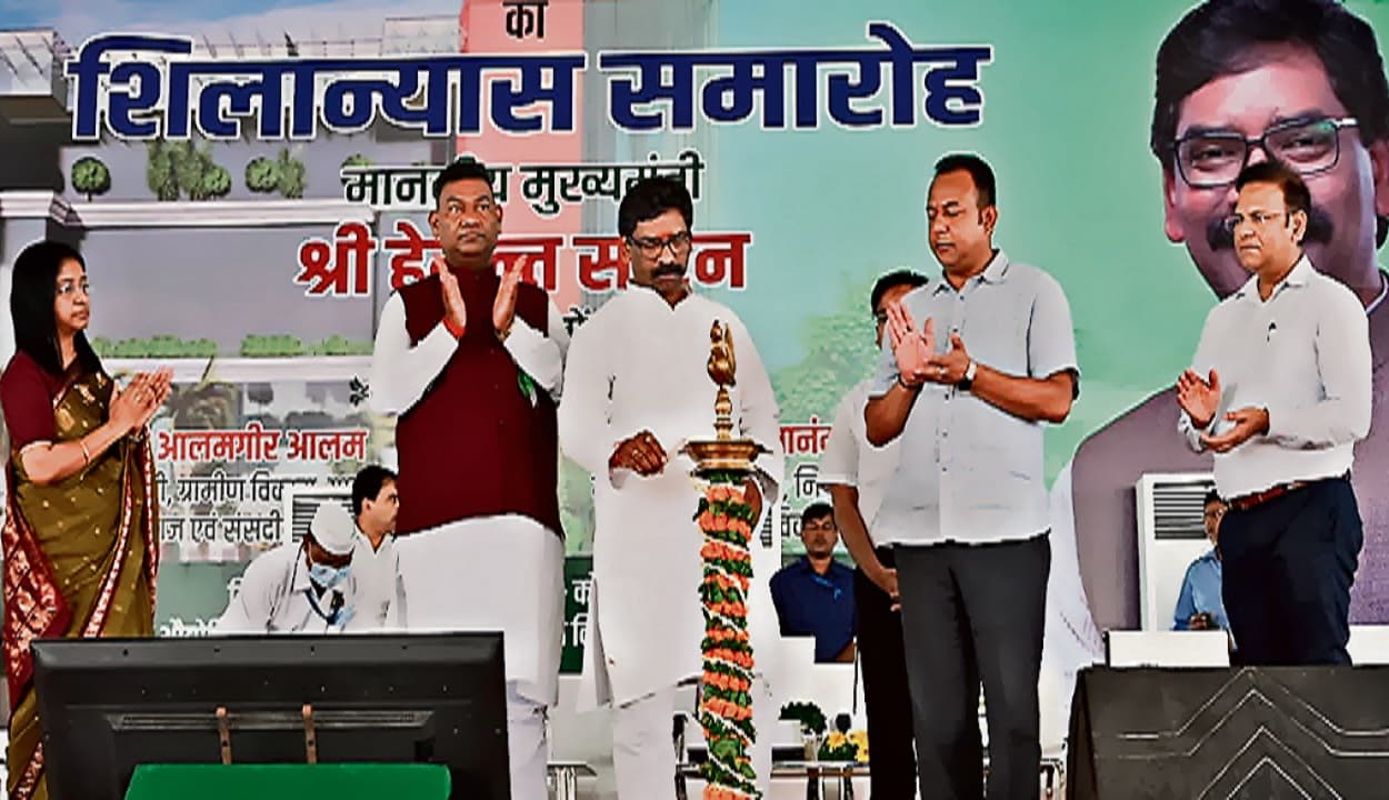 24 महीने में तैयार हो जायेगा वर्ल्ड ट्रेड सेंटर, झारखंड से अंतरराष्ट्रीय व्यापार की राह होगी आसान