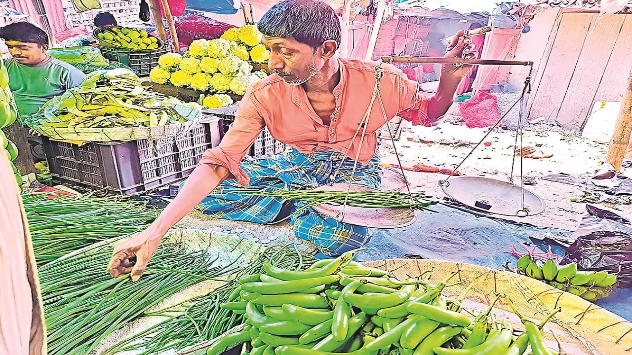 बिहार में नकली बाट का खेल! कम तौल से ठगे जा रहे ग्राहक, सामान खरीदते समय इन बातों का रखें ध्यान